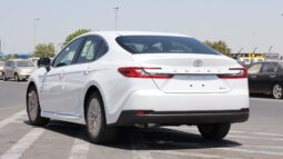 
										Toyota Camry – White full									