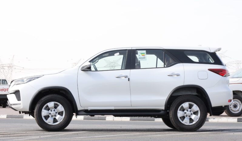 
								Toyota Fortuner full									