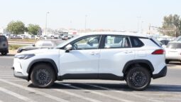 
										Toyota Corolla Cross – White full									