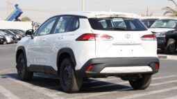 
										Toyota Corolla Cross – White full									