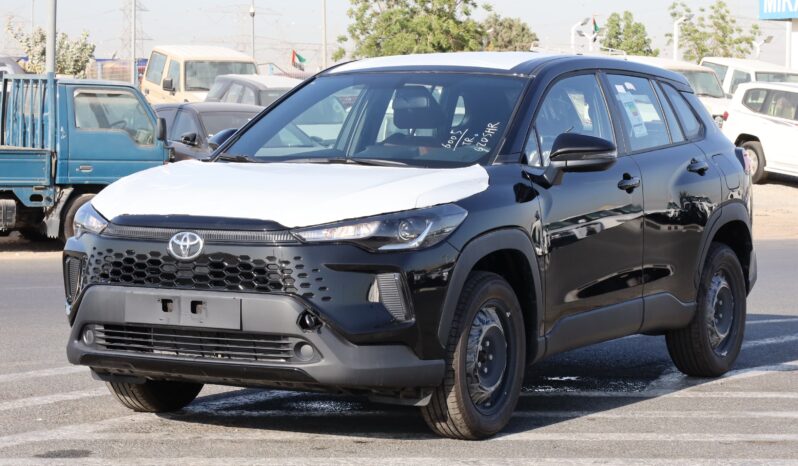 
								Toyota Corolla Cross – Black full									