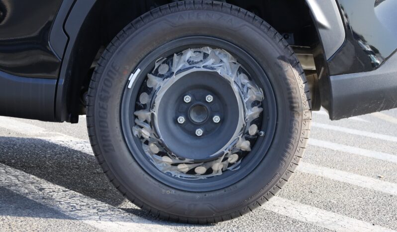 
								Toyota Corolla Cross – Black full									