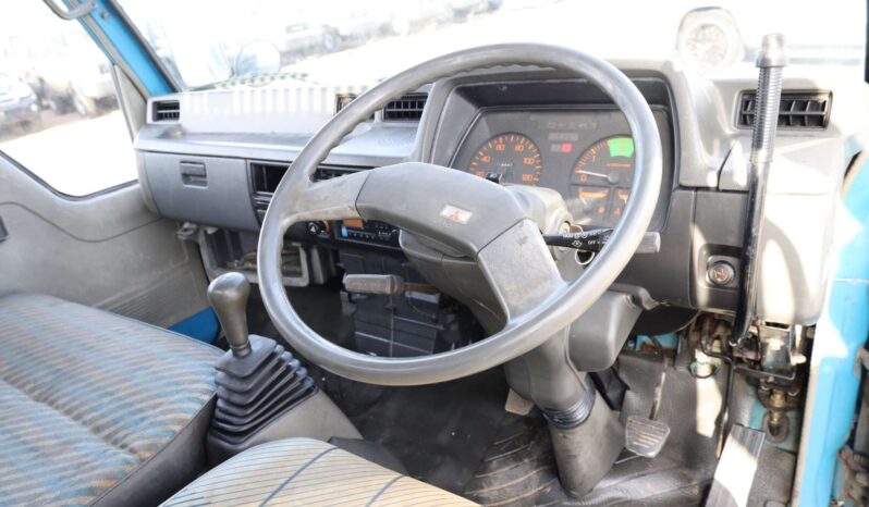 
								Mitsubishi Canter Long Truck full									