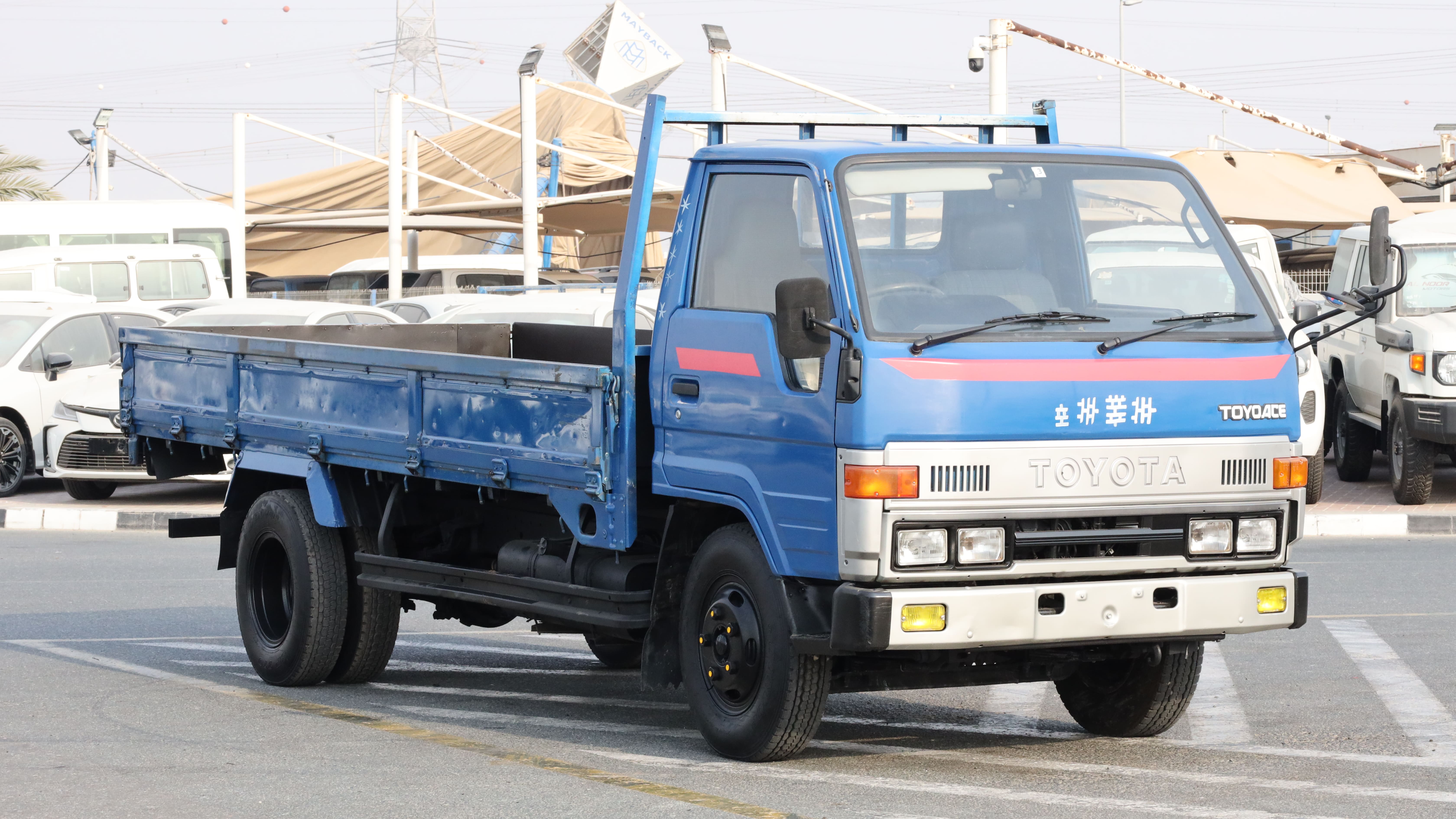 Toyota Toyoace – Blue