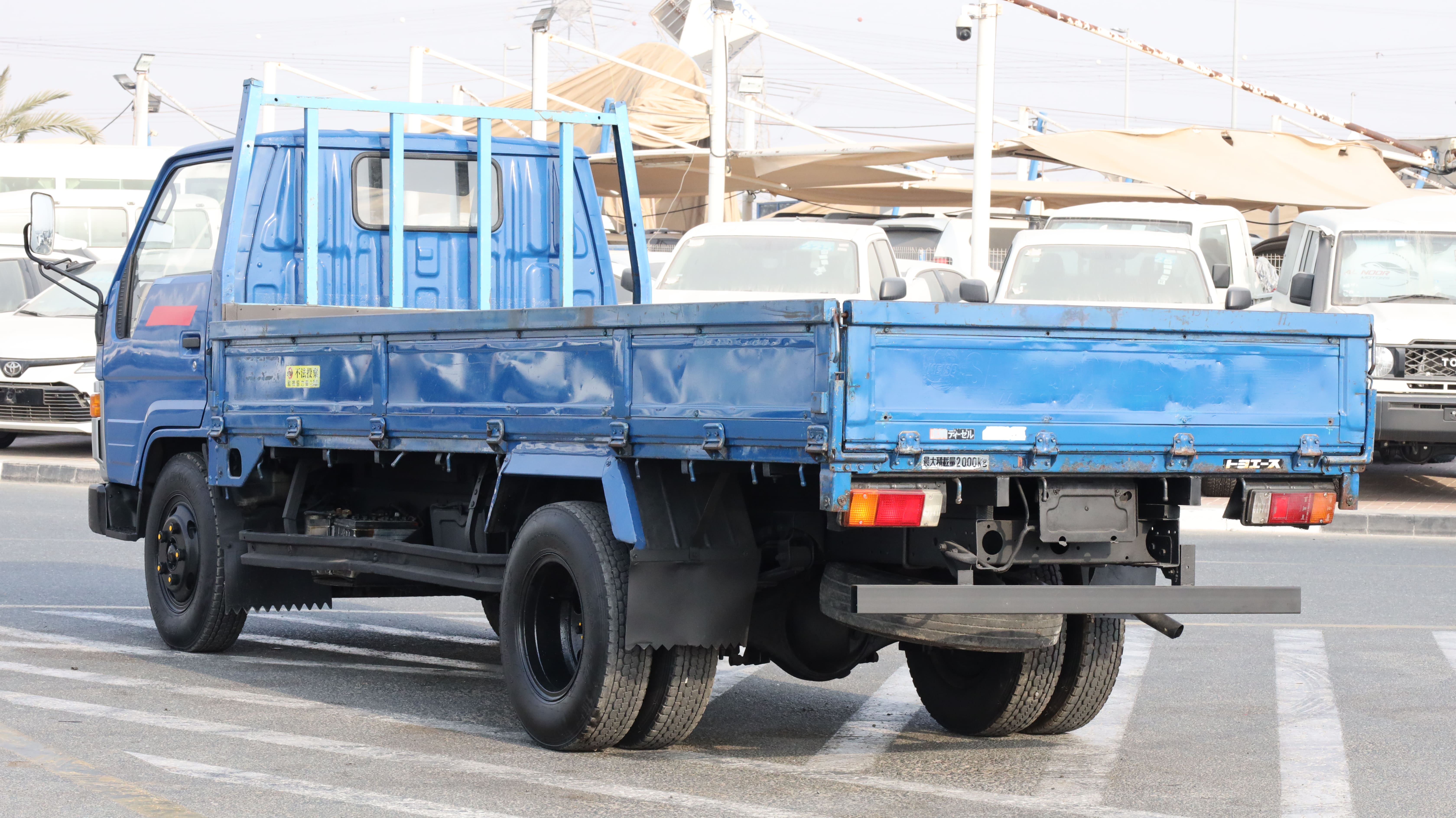 Toyota Toyoace – Blue