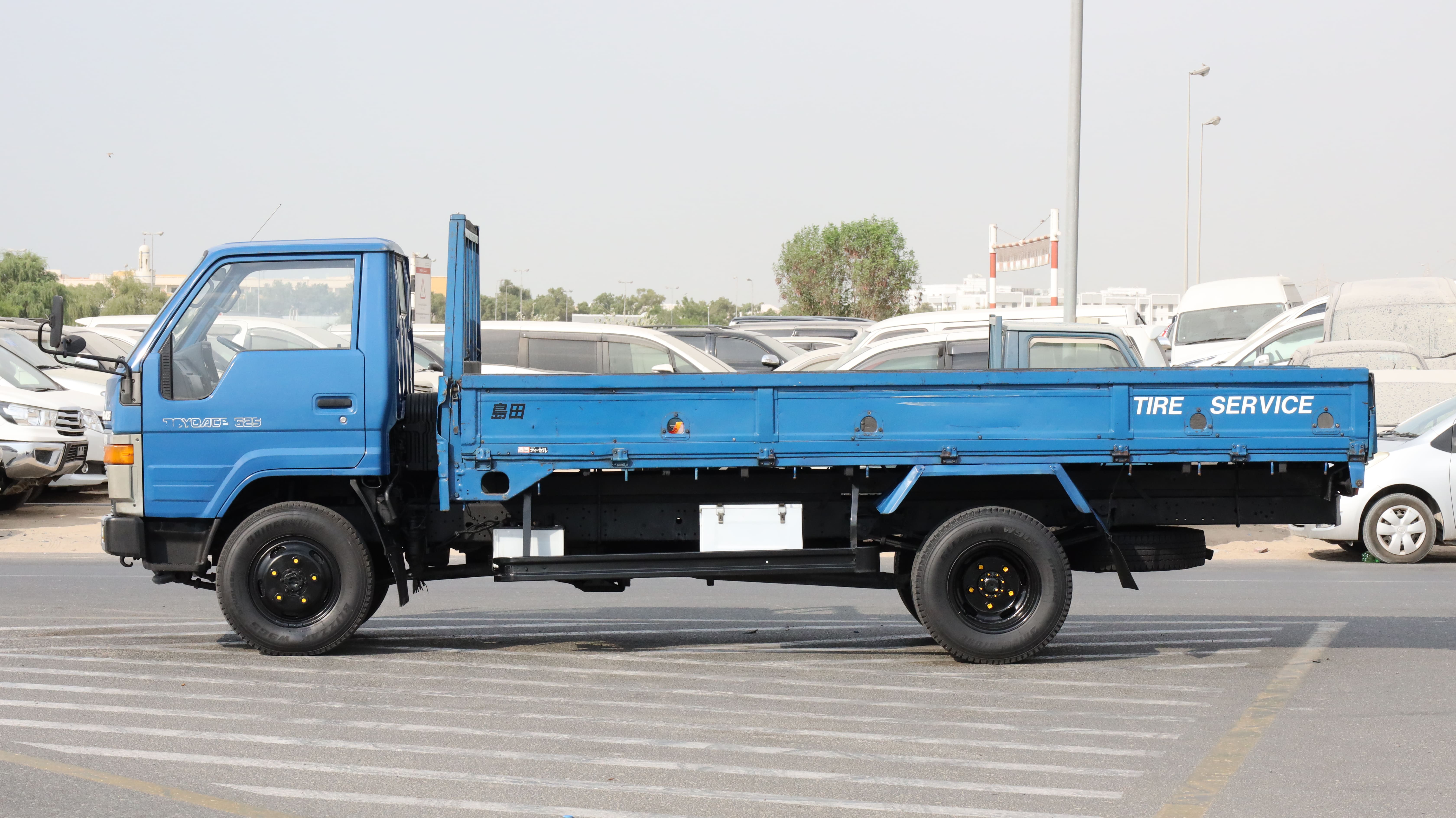 Toyota Toyoace 4WD Blue Flatbed Truck