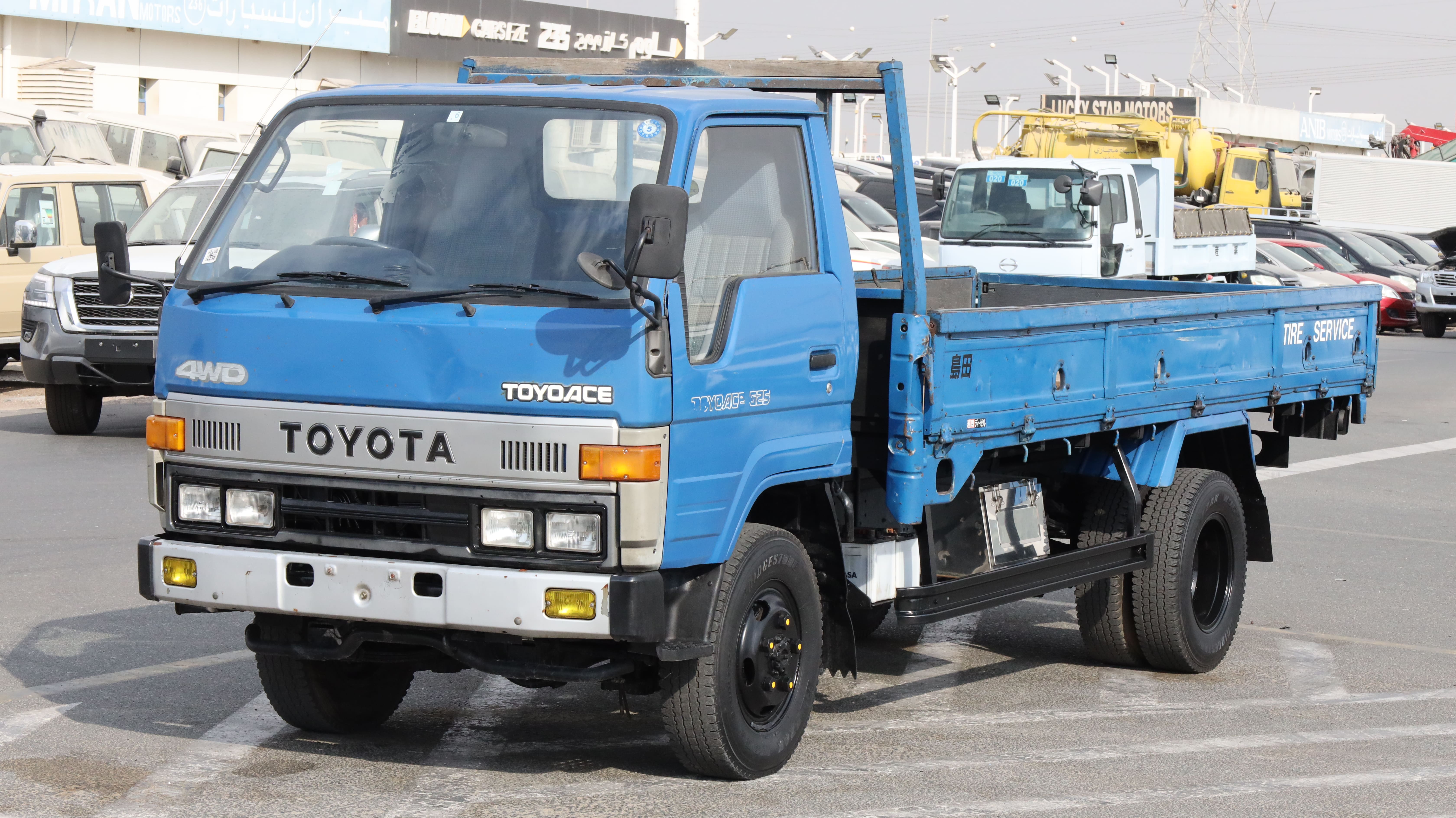 Toyota Toyoace 4WD Blue Flatbed Truck