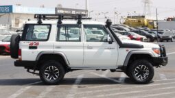 
										Toyota Land Cruiser full									
