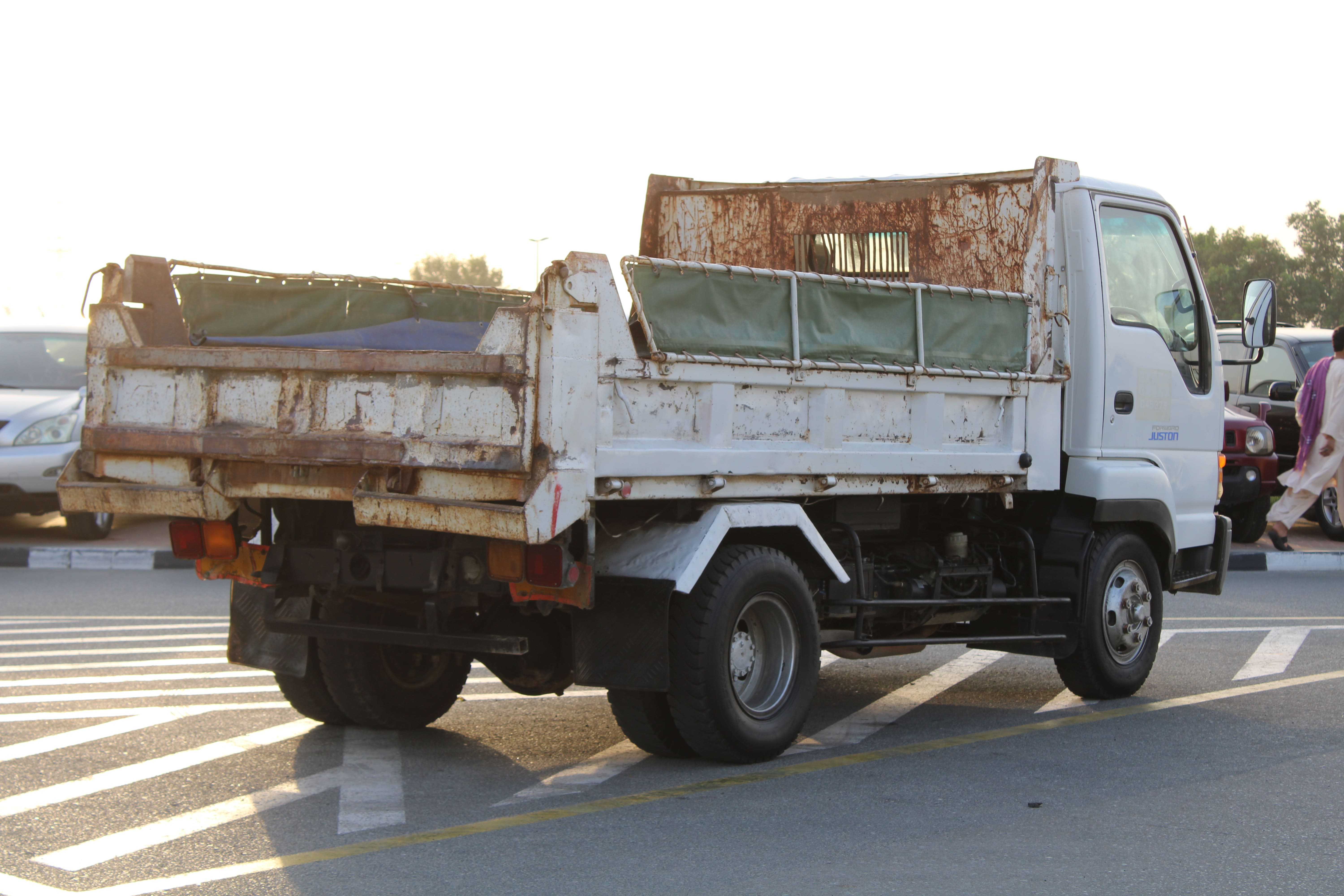 Isuzu Juston Forward Dump Truck