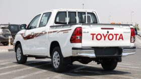 Toyota Hilux – White