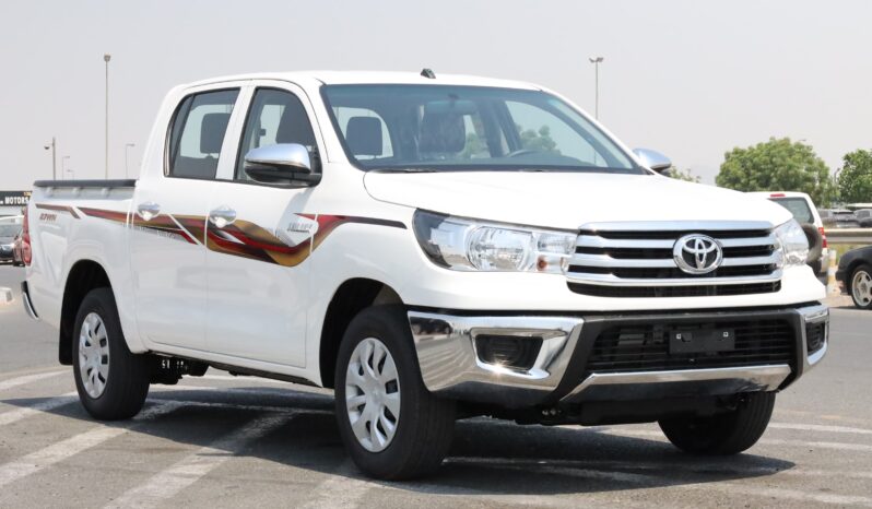 
								Toyota Hilux – White full									