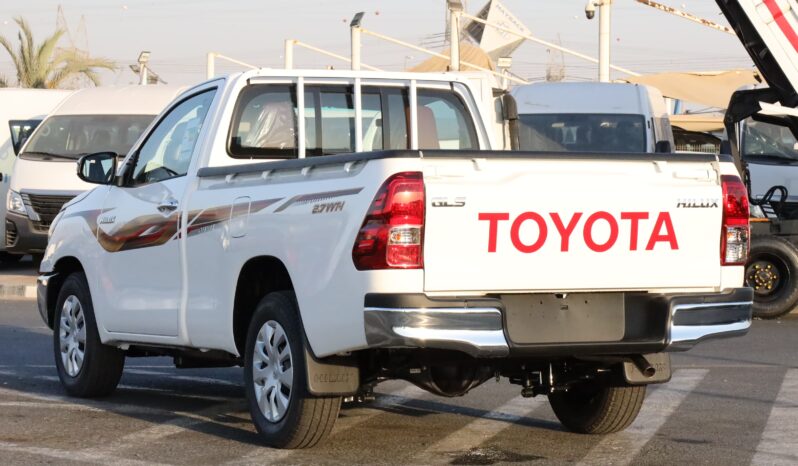 
								Toyota Hilux – White full									