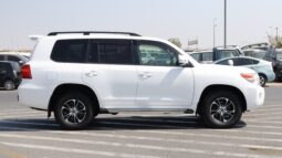 
										Toyota Land Cruiser White full									