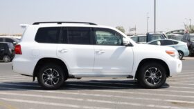 Toyota Land Cruiser White
