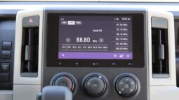 
										Toyota Hiace full									