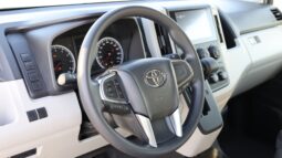 
										Toyota Hiace full									