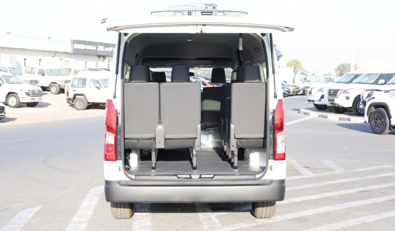
								Toyota Hiace full									