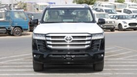 Toyota Land Cruiser LC300 Two-Tone (Black & White)