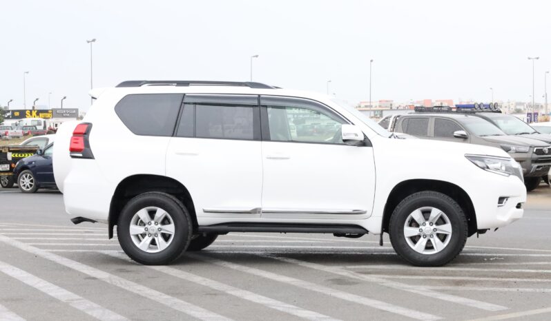 
								Toyota Land Cruiser Prado  White full									