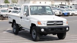 
										Toyota Land Cruiser 79  Single Cab Pickup full									