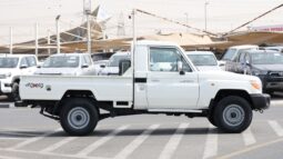 
										Toyota Land Cruiser 79  Single Cab Pickup full									
