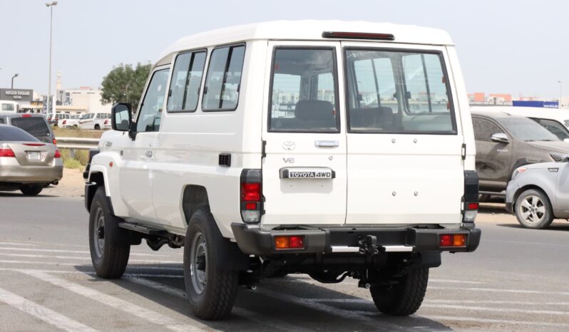 
								Toyota Land Cruiser  Heritage Edition full									