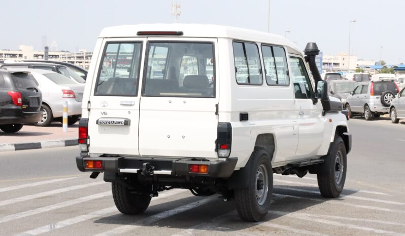 
								Toyota Land Cruiser  Heritage Edition full									