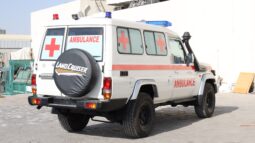 
										Toyota Land Cruiser Ambulance full									