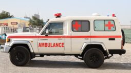 
										Toyota Land Cruiser Ambulance full									
