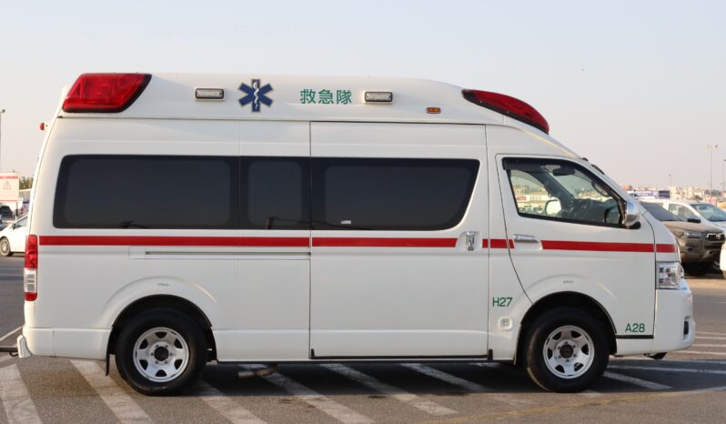 
								Toyota Hiace High Roof Ambulance full									