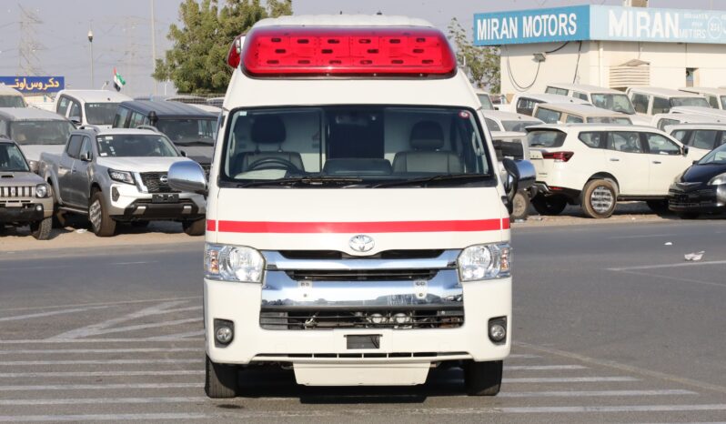 
								Toyota Hiace High Roof Ambulance full									