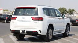 
										Toyota Land Cruiser LC300 VXR  White full									