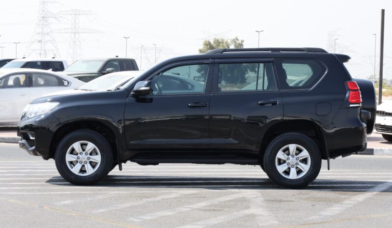 
								Toyota Land Cruiser Prado GX Black full									