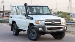 
										Toyota Land Cruiser Hardtop full									