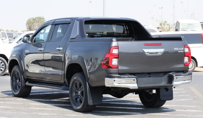 
								Toyota Hilux  Dark Grey full									