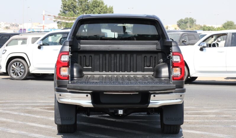 
								Toyota Hilux  Dark Grey full									