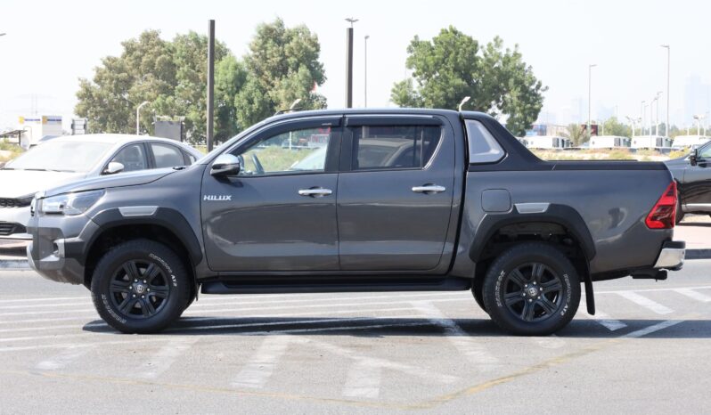 
								Toyota Hilux  Dark Grey full									
