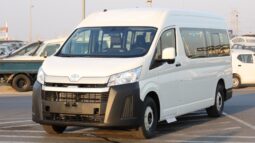 
										Toyota Hiace White Van full									