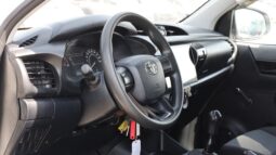 
										Toyota Hilux White Double Cab Canopy full									