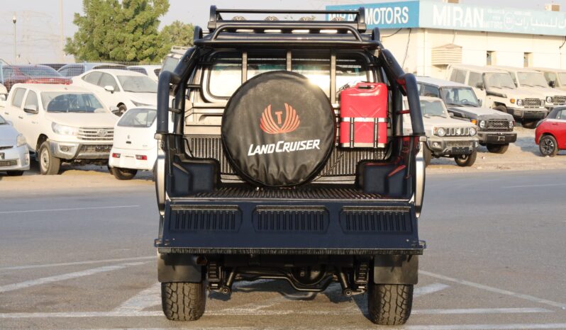 
								Toyota Land Cruiser Pickup Black full									