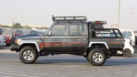 Toyota Land Cruiser Pickup Black