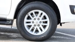 
										Toyota Fortuner  White full									