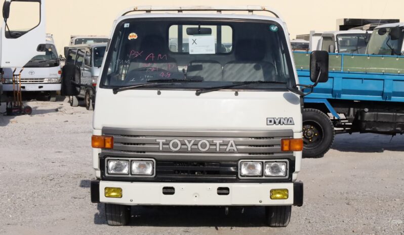 
								Toyota Dyna full									