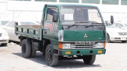 
										Toyota Dyna Green full									