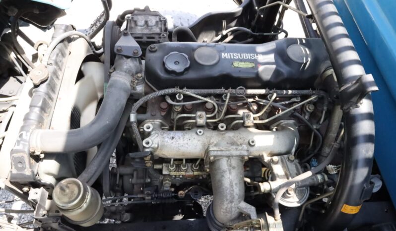
								Toyota Dyna Blue full									