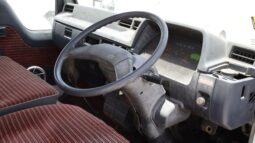 
										Toyota Canter white Red full									