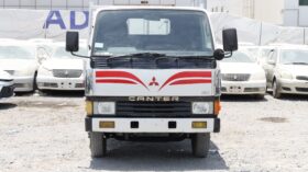 Toyota Canter white Red