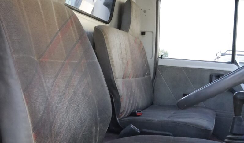 
								Mitsubishi Fuso full									