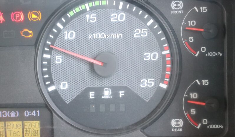 
								Mitsubishi Fuso Fighter Green full									