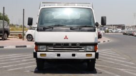 Mitsubishi Fuso Big Truck White